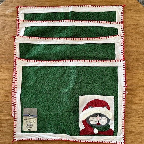 Set of 4 HomeTrends  Charles Christmas Cat Placemat - Picture 1 of 7